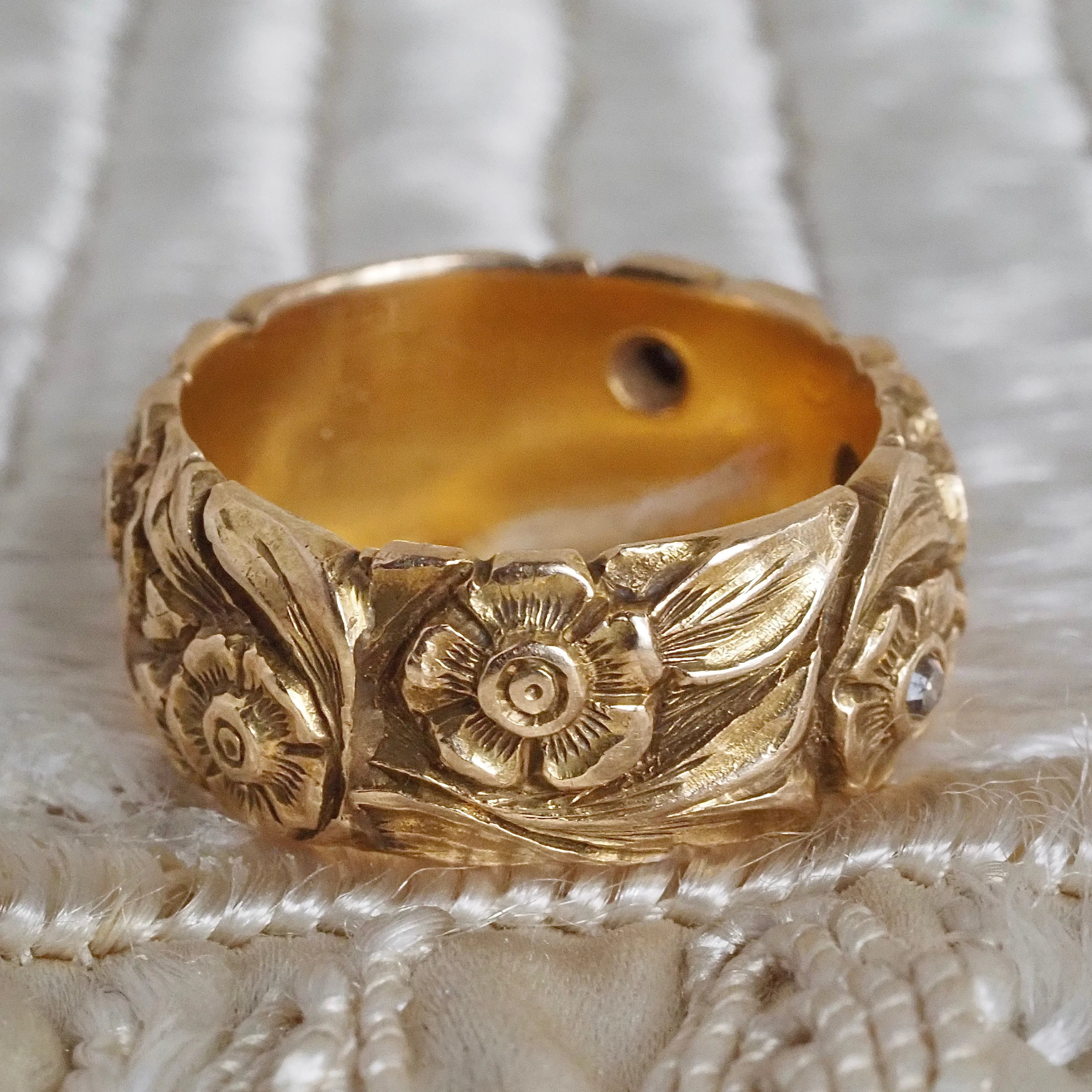 Antique Floral Diamond 14k Gold Wide Band