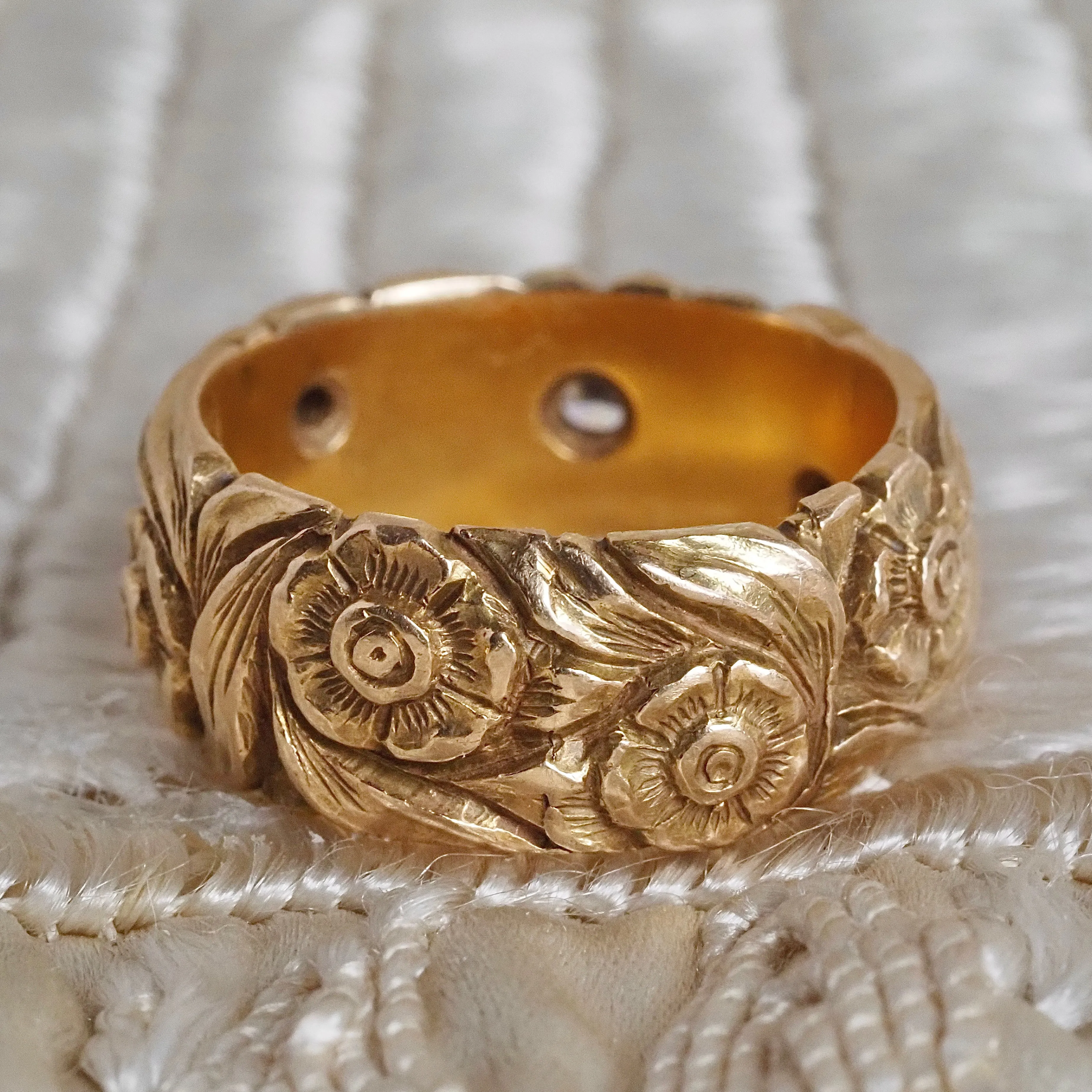 Antique Floral Diamond 14k Gold Wide Band