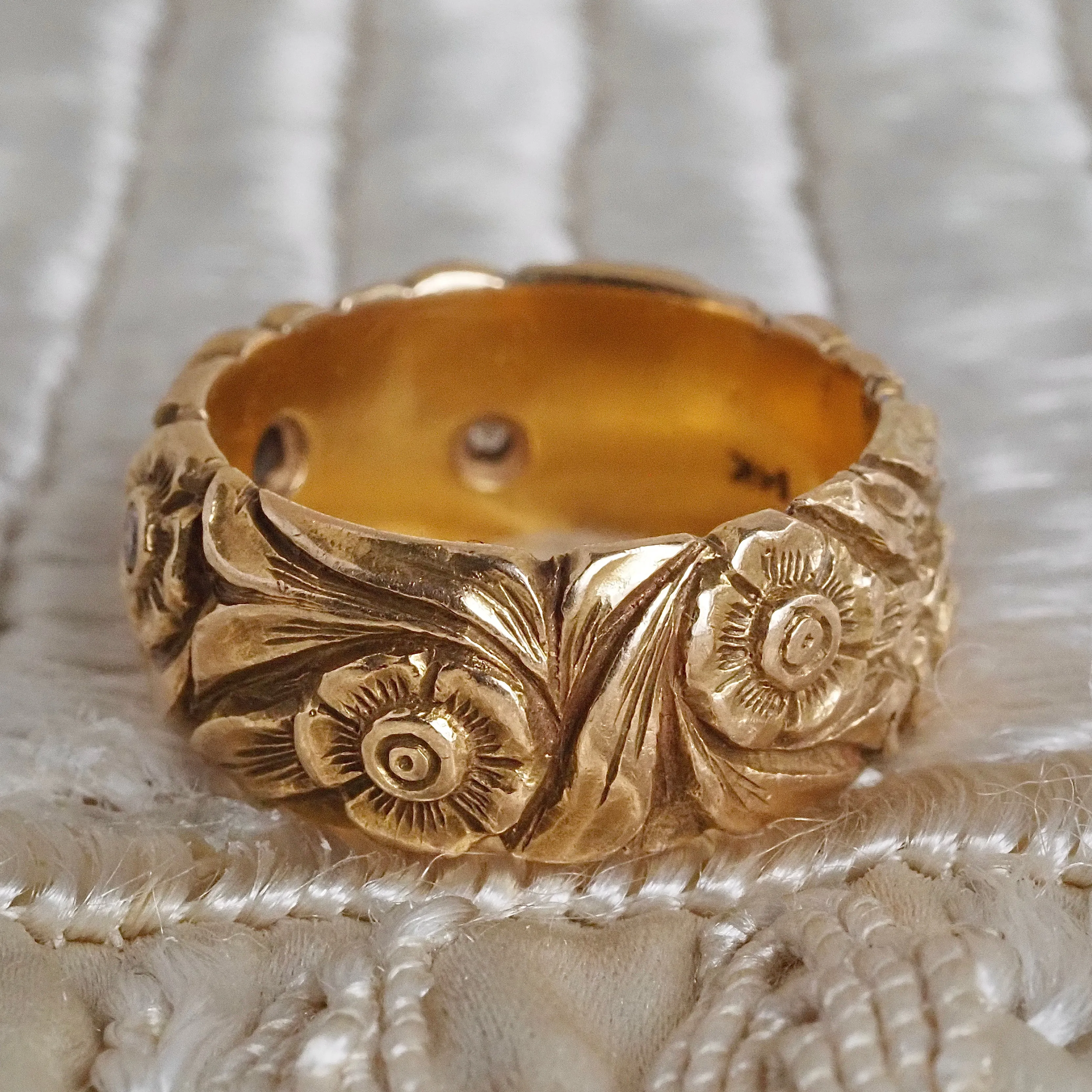 Antique Floral Diamond 14k Gold Wide Band
