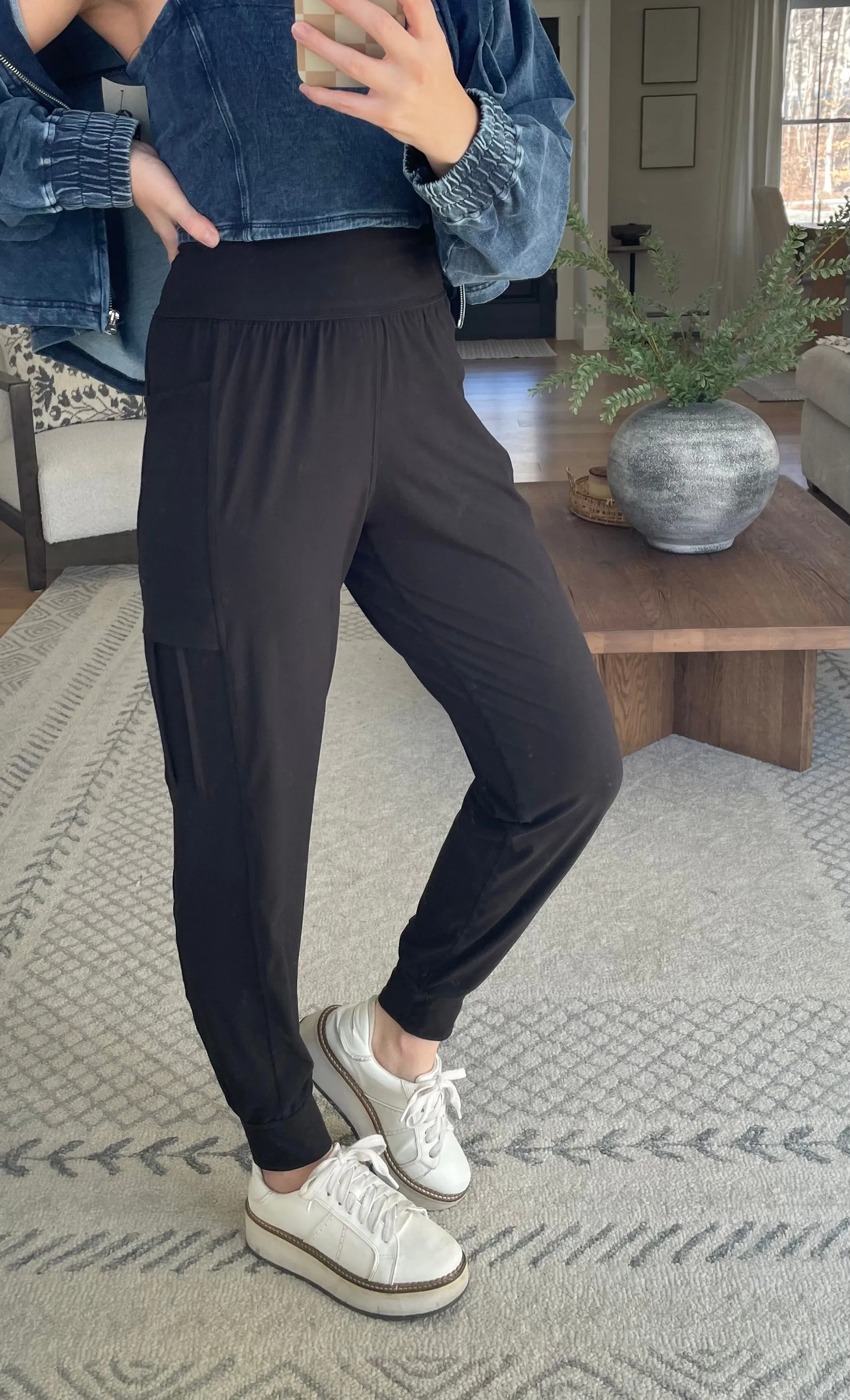 Lainey Joggers // Black
