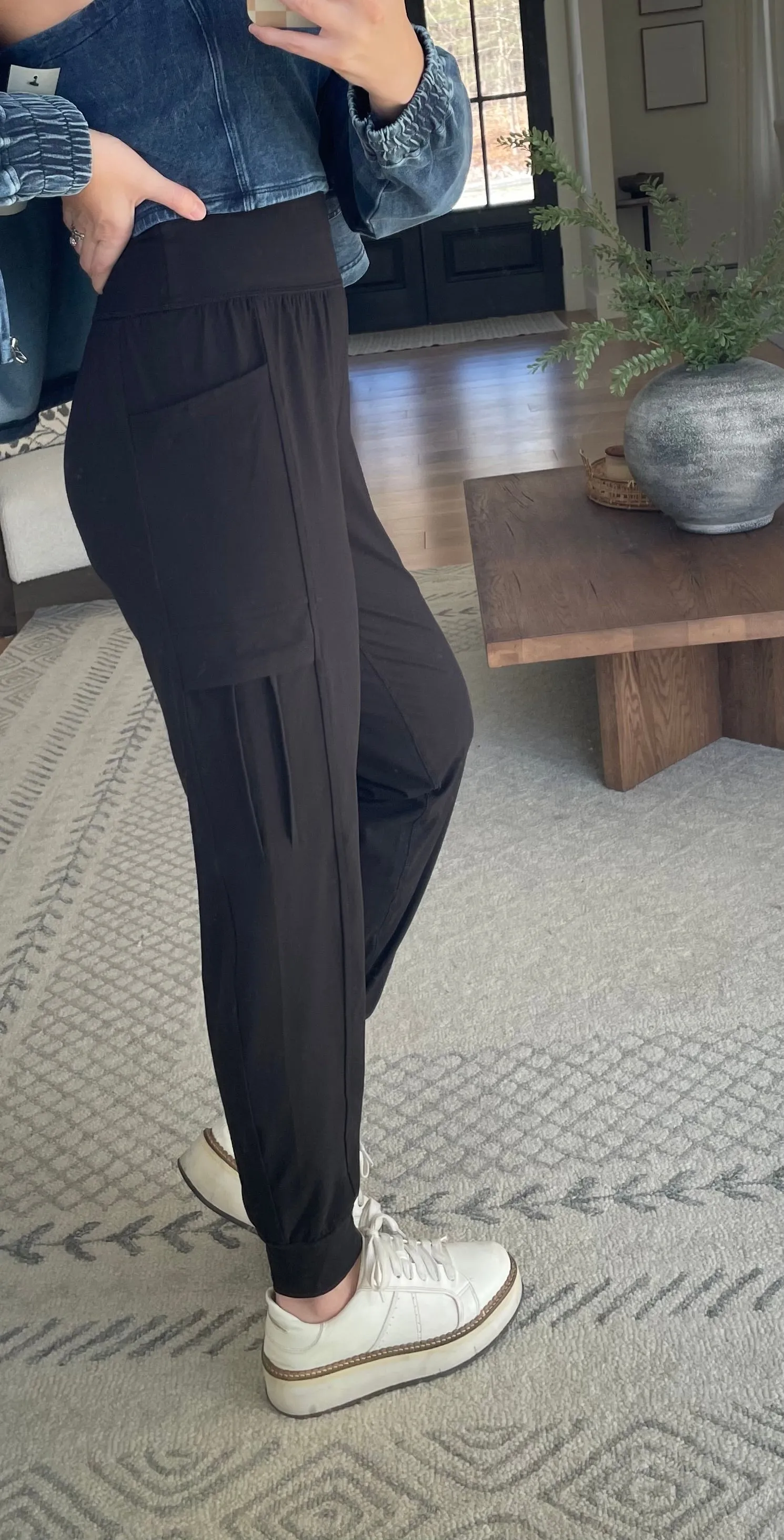 Lainey Joggers // Black