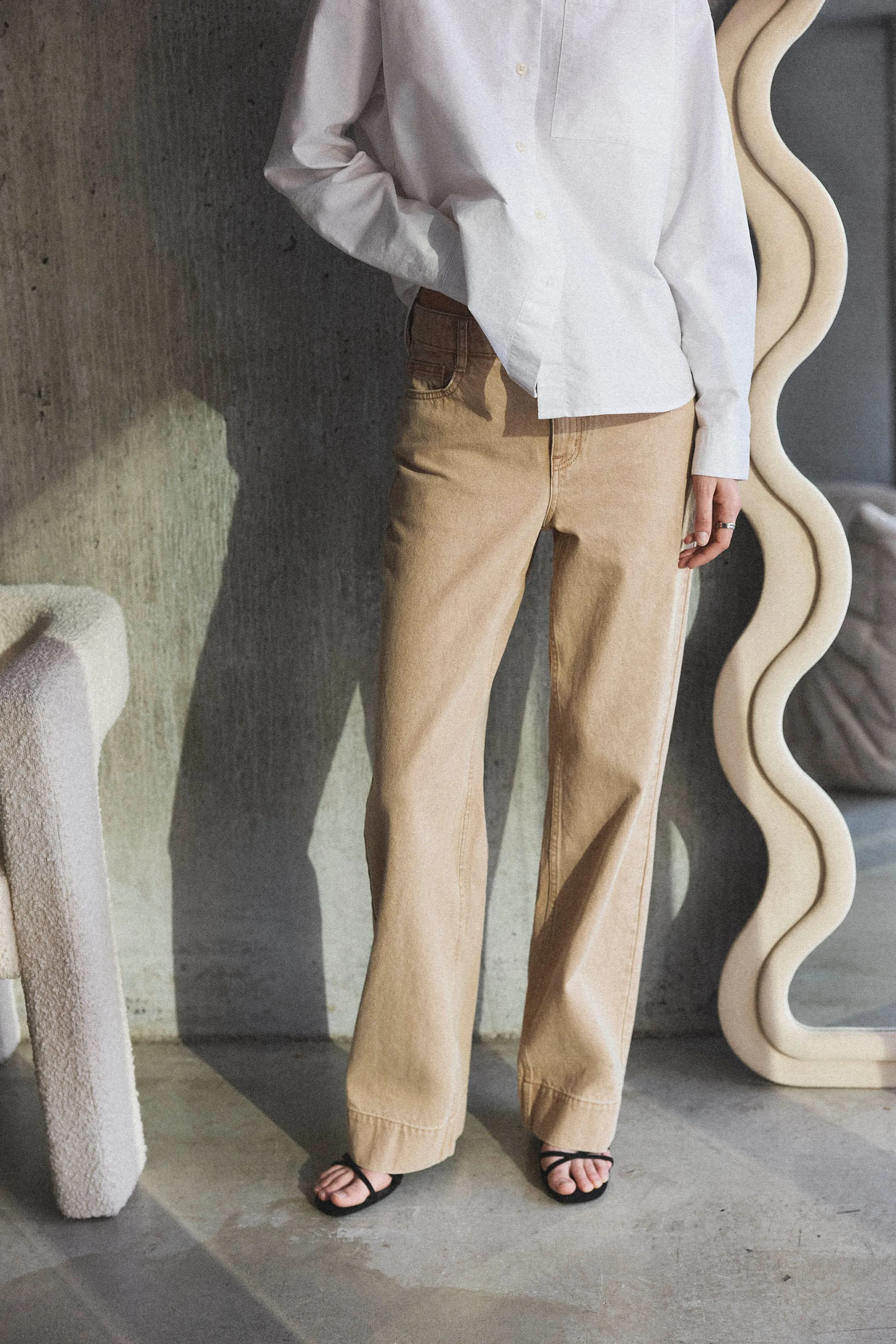 The Courtney Loose Natural Dye Jean in Acacia Tan