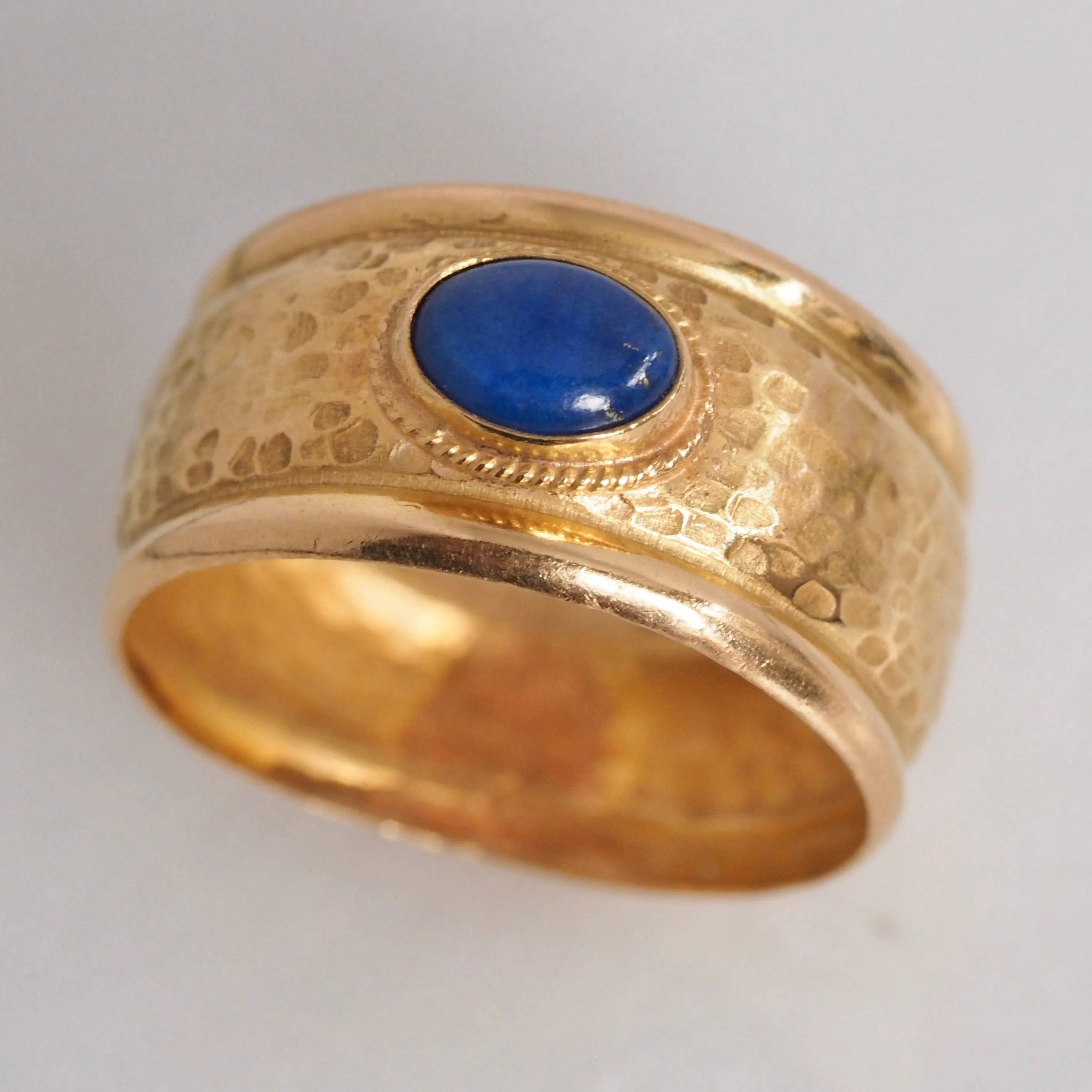 Vintage Portuguese 19k Gold Hammered Lapis Ring
