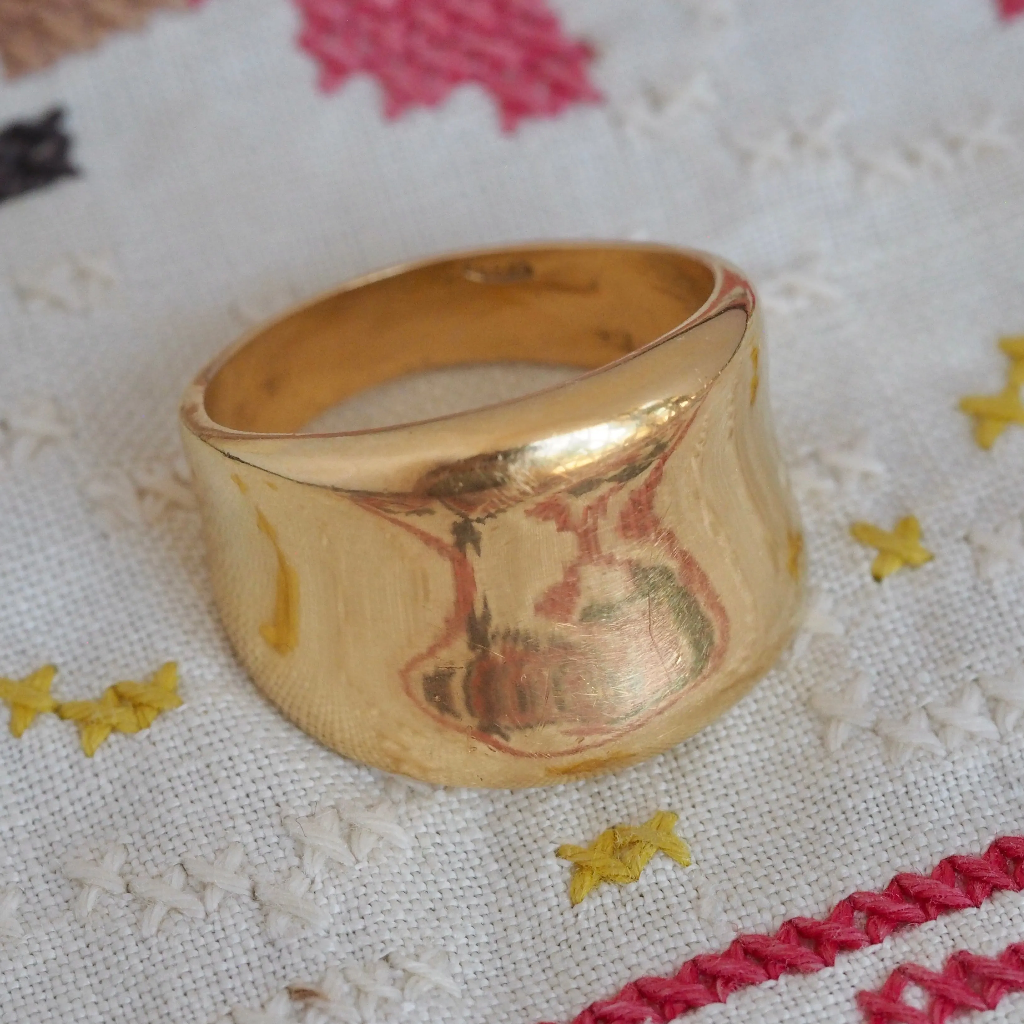 Vintage Portuguese 19k Gold Modernist Melty Band