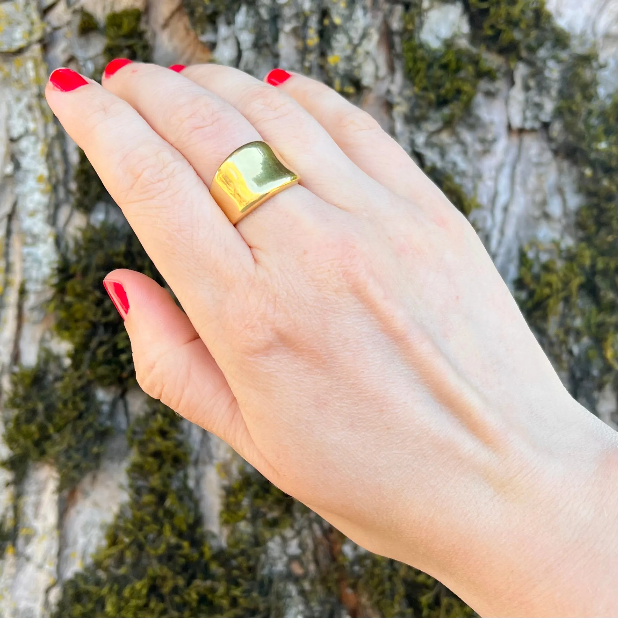 Vintage Portuguese 19k Gold Modernist Melty Band