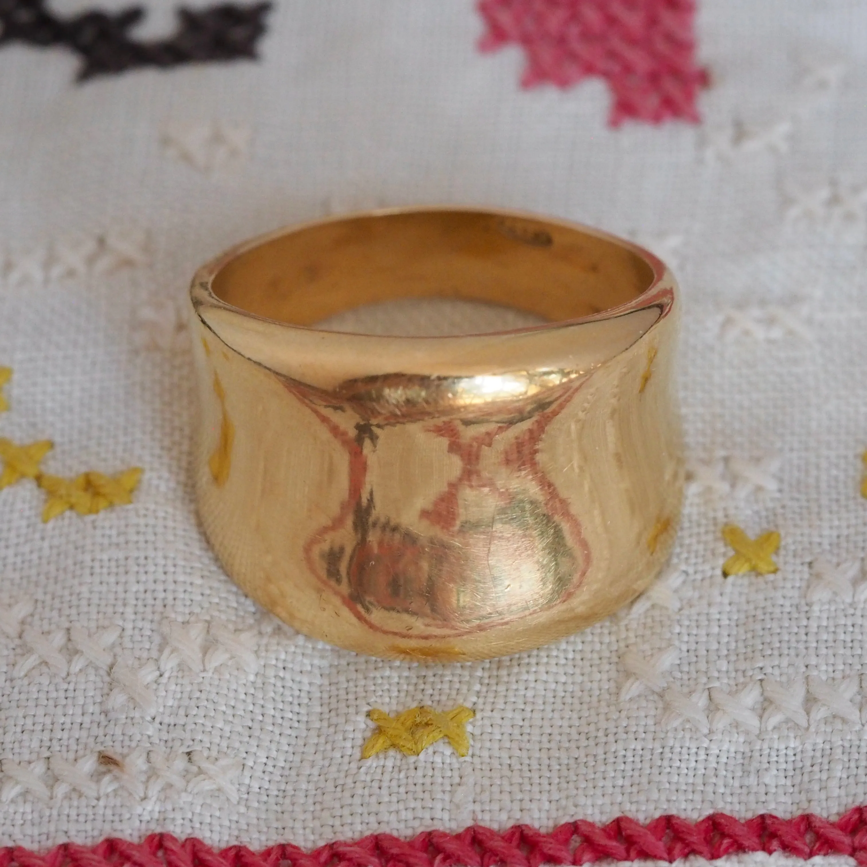 Vintage Portuguese 19k Gold Modernist Melty Band